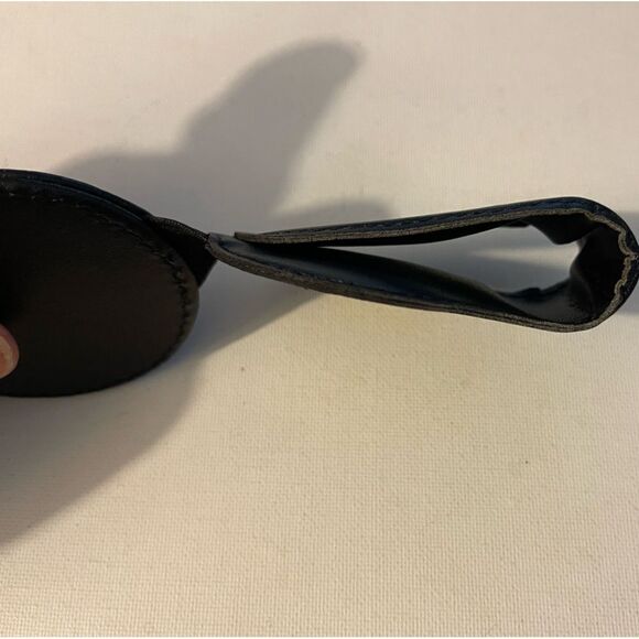 BMW Sunglass Holder for Car with Logo Black Leather NWT - Picture 8 of 10